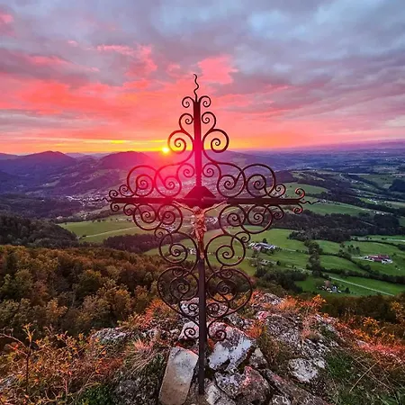 Loftartige In Mit Schwimmteich Apartman Scheibbs